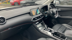 MG HS 1.5 T-GDI Trophy 5dr DCT Petrol Hatchback